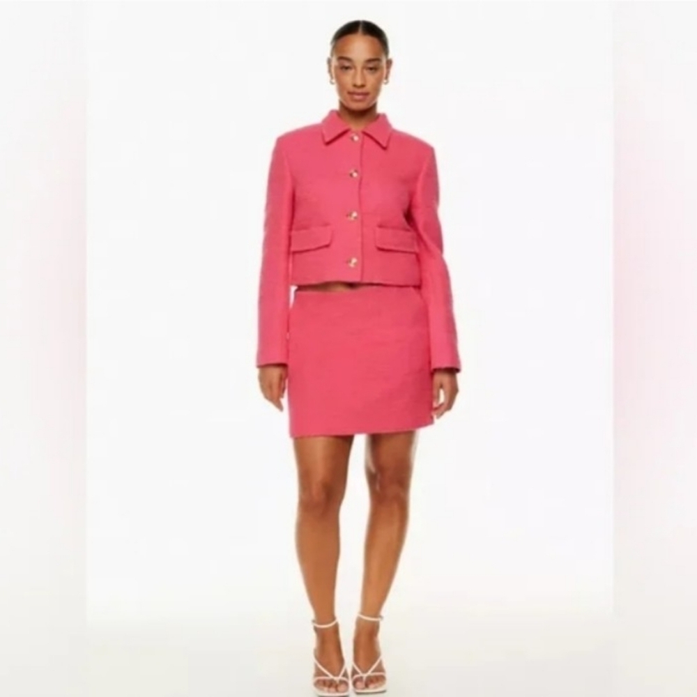 Aritzia Babaton Kinsley Mini Skirt Hot Pink Size 4 NWT